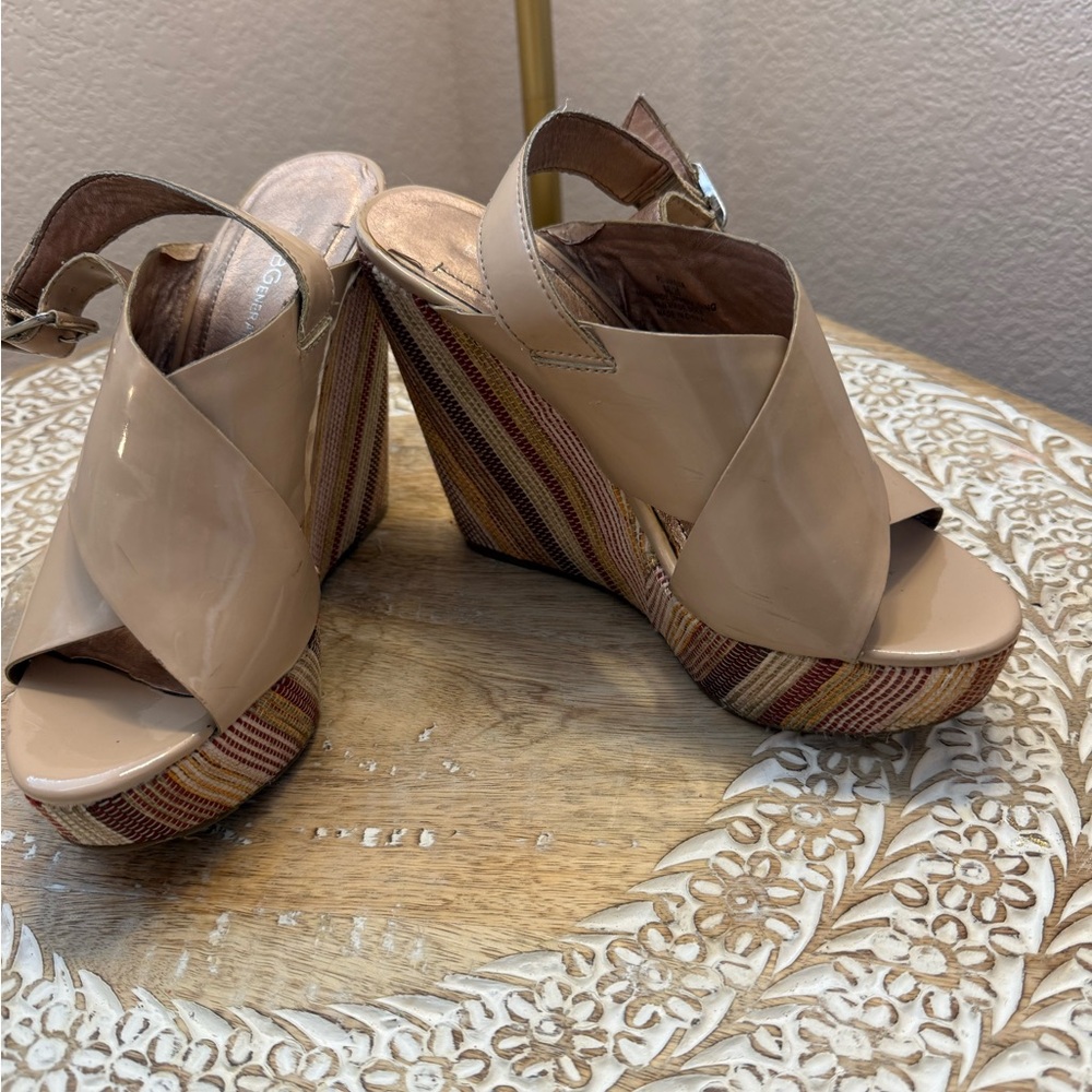 BCBG Wedges!